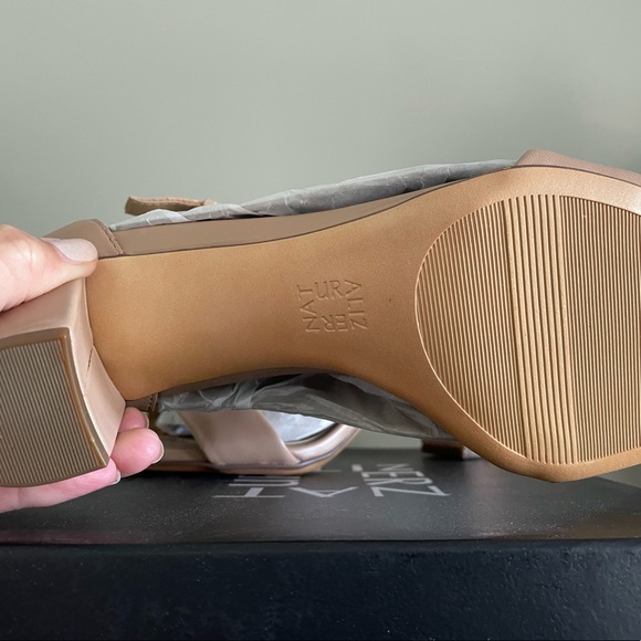 Brand New Leather sandals - Picture 3 of 4